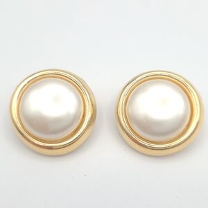 Gold Tone Pearl Clip-On Earrings | Classic Round Vintage